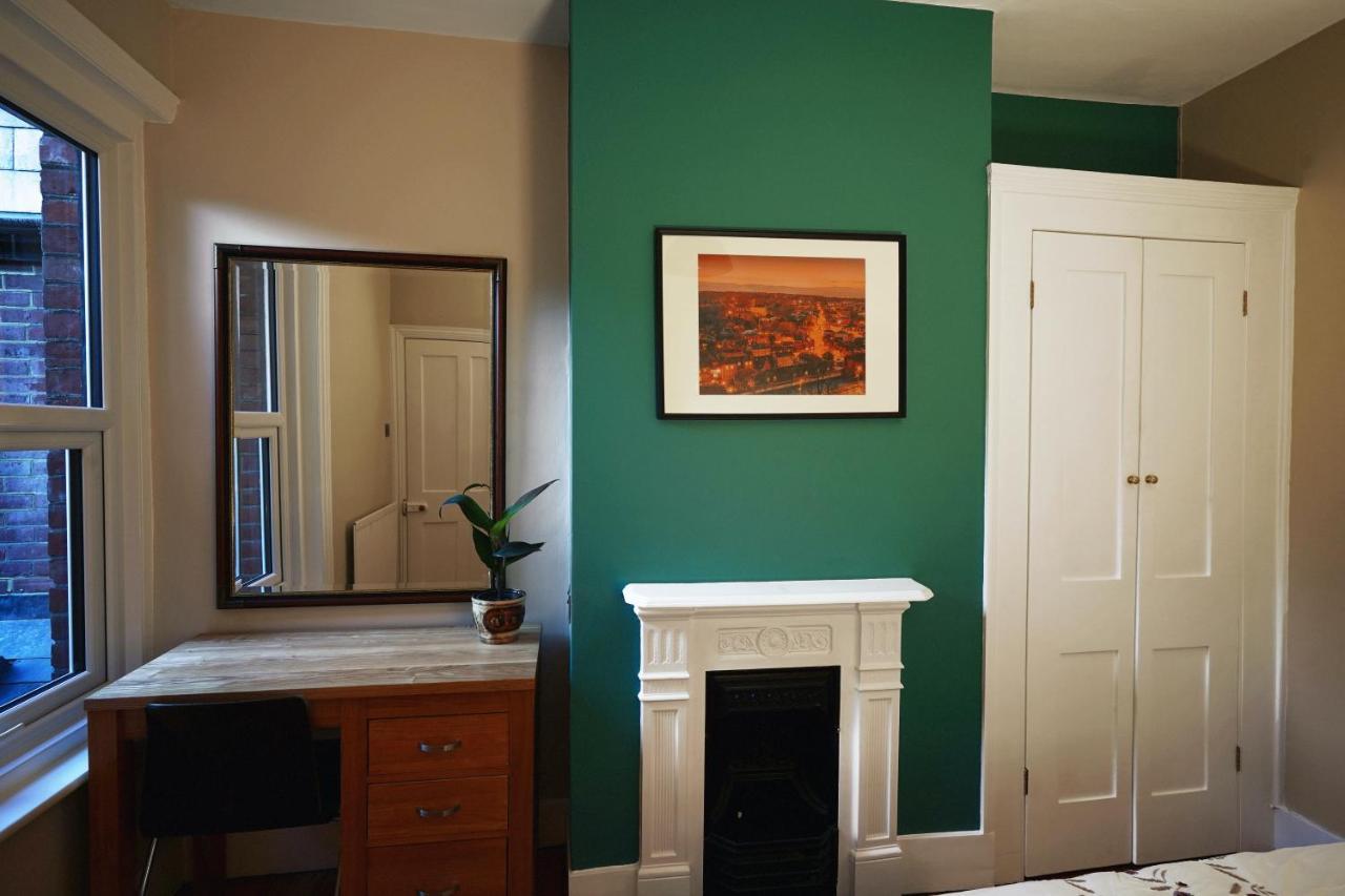 Tastefully Decorated 1-Bed With Free Parking - At Hem Apartment Winchester Exterior photo