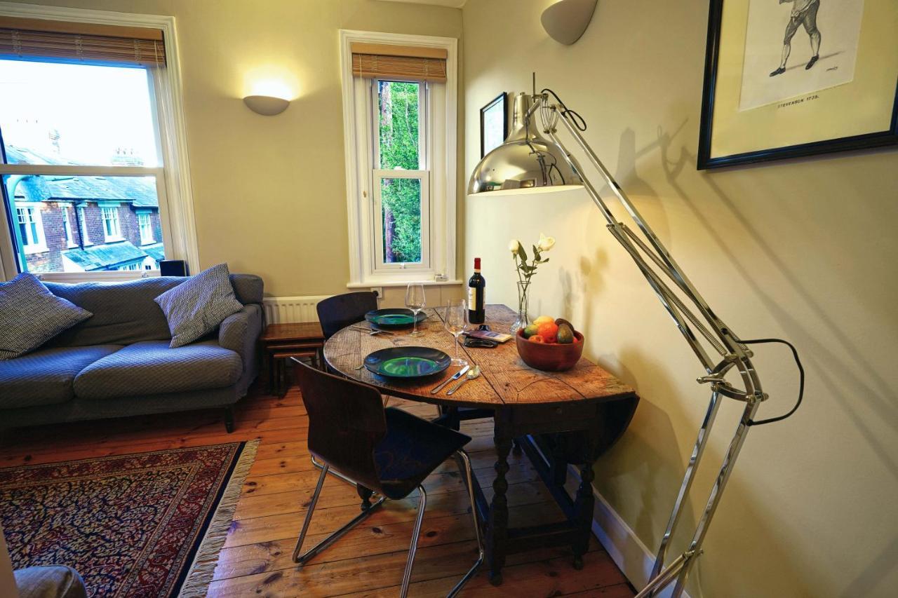 Tastefully Decorated 1-Bed With Free Parking - At Hem Apartment Winchester Exterior photo